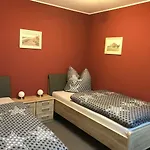 Am Burgberg * روبيلاند